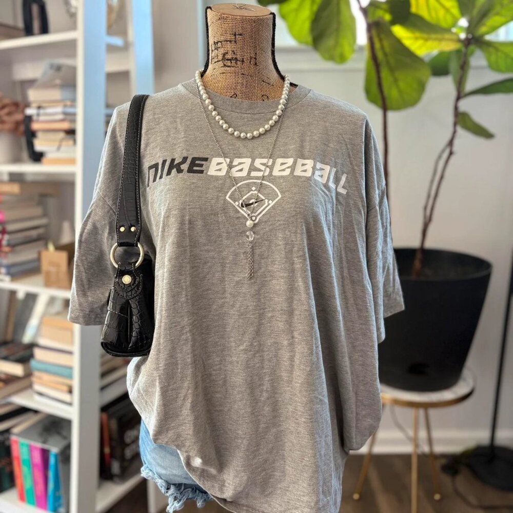 Y2K Grey Nike Baseball Tee – Women’s Streetwear